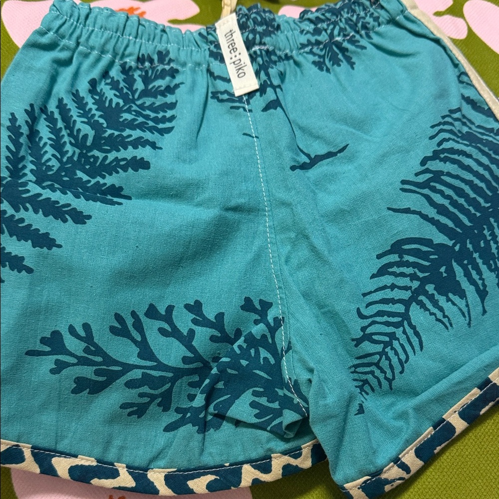 NWT Kealopiko Boy’s Boardies - Picture 2 of 4
